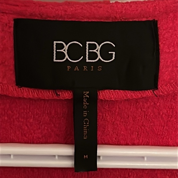 BCBG Paris red ruffle zip front sweater/jacket, size M - Picture 4 of 6